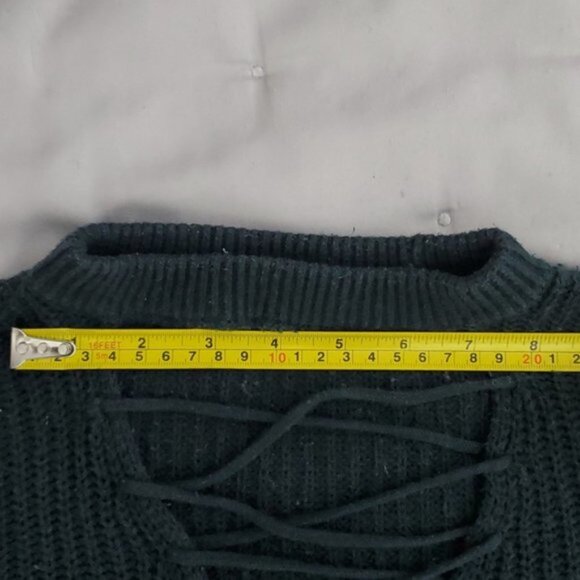 Hunter Green Ring Neck Strappy Front Knit  Sweater- S - Picture 11 of 12